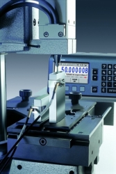 TESA UPD přístroj pro měření koncových měrek bez teplotní kompenzace